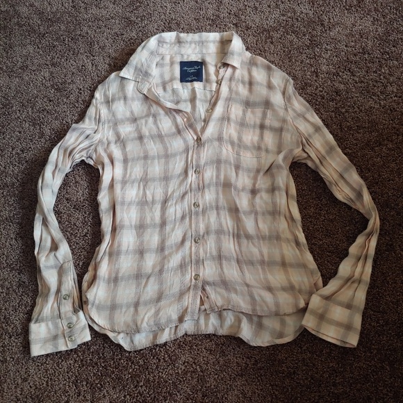 American Eagle Outfitters Tops - American eagle cream/pink button down blouse